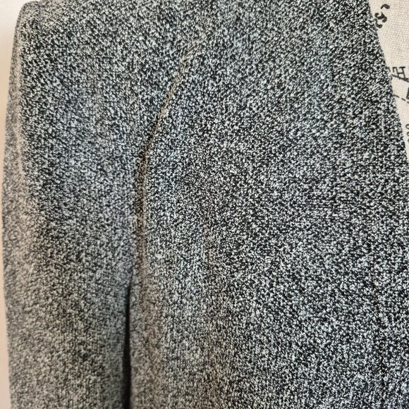 Blazer - Picture 2 of 10